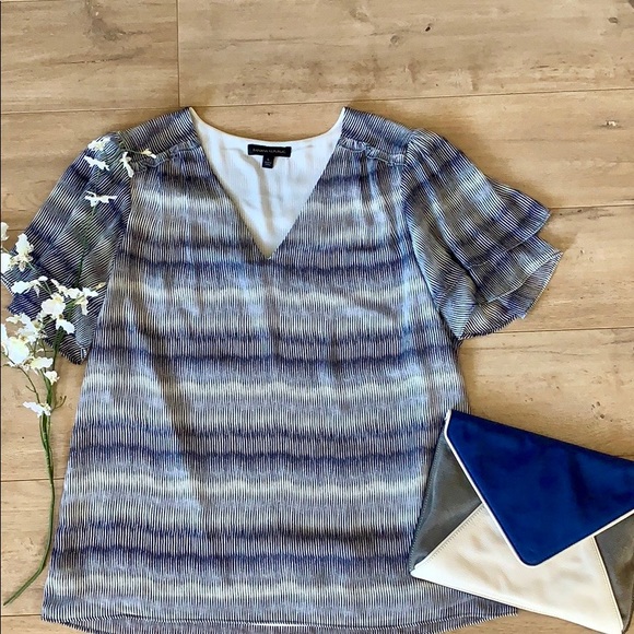 Cute Banana Republic Blouse With Tiered Sleeves - Picture 5 of 7